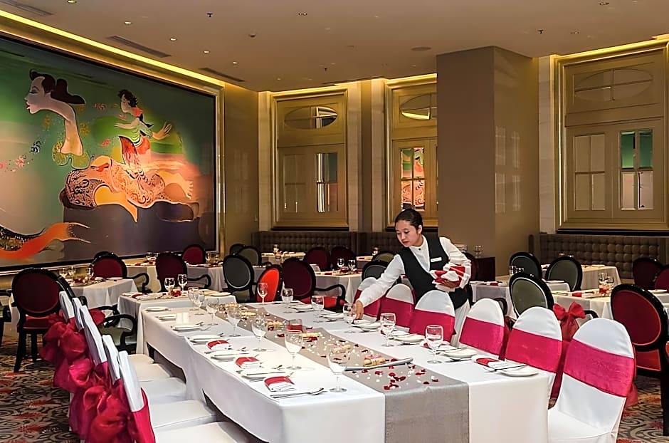 Hotel Ciputra World Surabaya