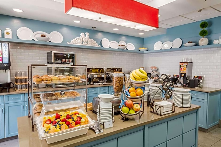 Country Inn & Suites by Radisson, Cookeville, TN