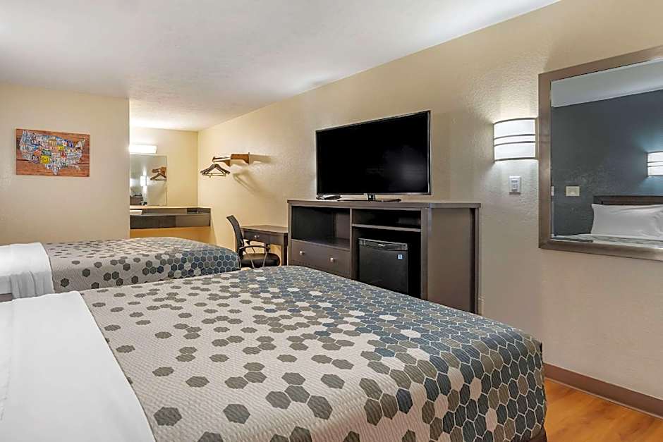 Quality Inn & Suites Columbus West