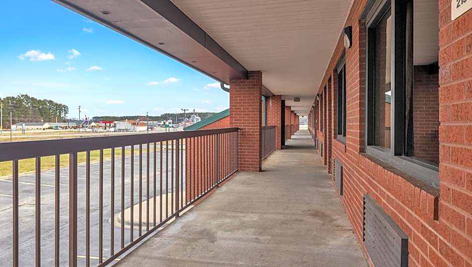 Studios and Suites 4 Less Emporia By Magnuson Worldwide