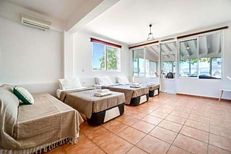 Seaside Apartment - Ground Floor