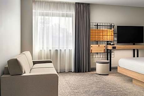 Queen & Sofa bed, Guest room, 1 Queen, Sofa bed