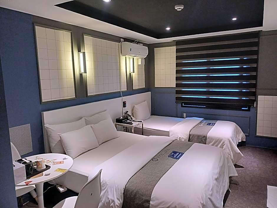 Louis Hotel Gangneung