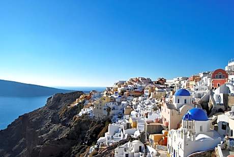 Exclusive Suite with Hot Tub and Volcano View