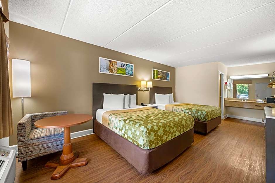 Econo Lodge Inn & Suites Lugoff