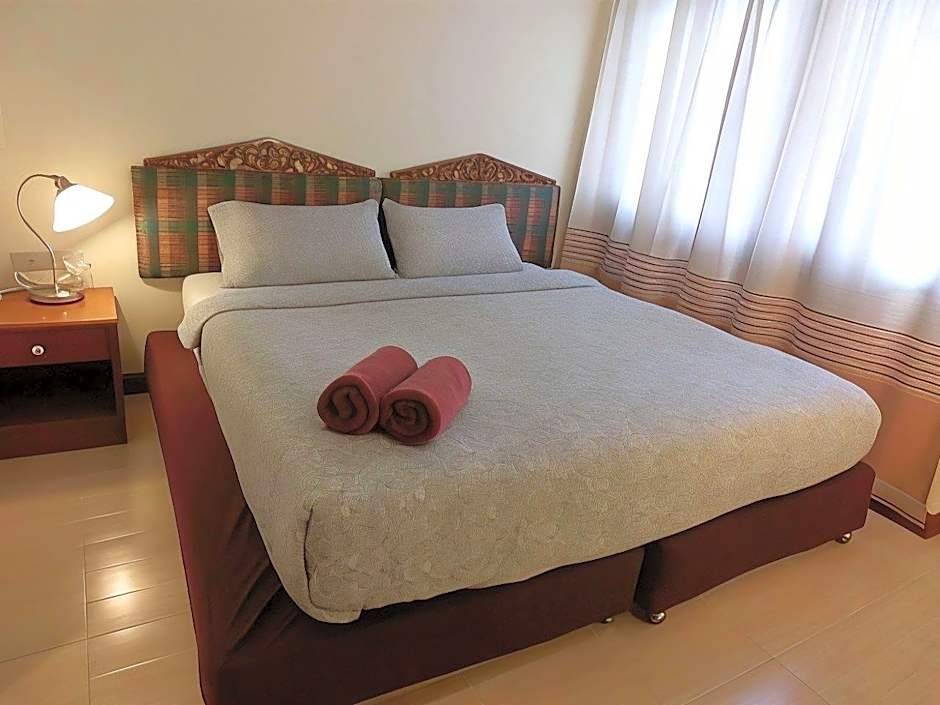 Sunday Ayothaya Hotel