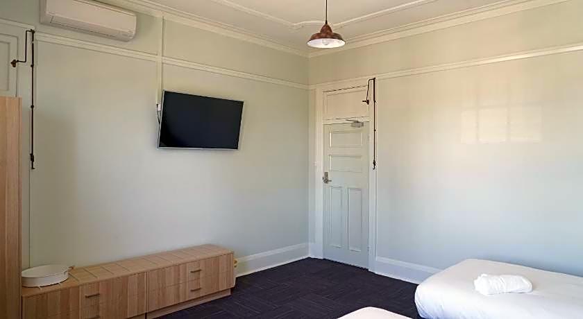 Rosehill Hotel