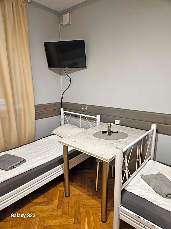 Pokoje pracownicze Кімнати для працівників,гуртожиток