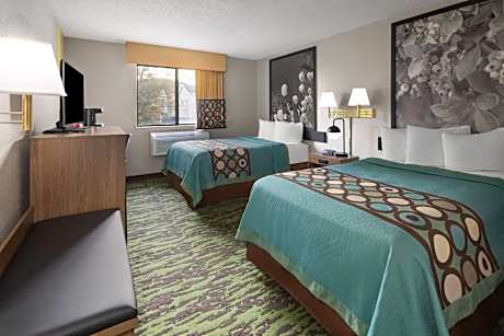 Double Room with Two Double Beds - Smoking