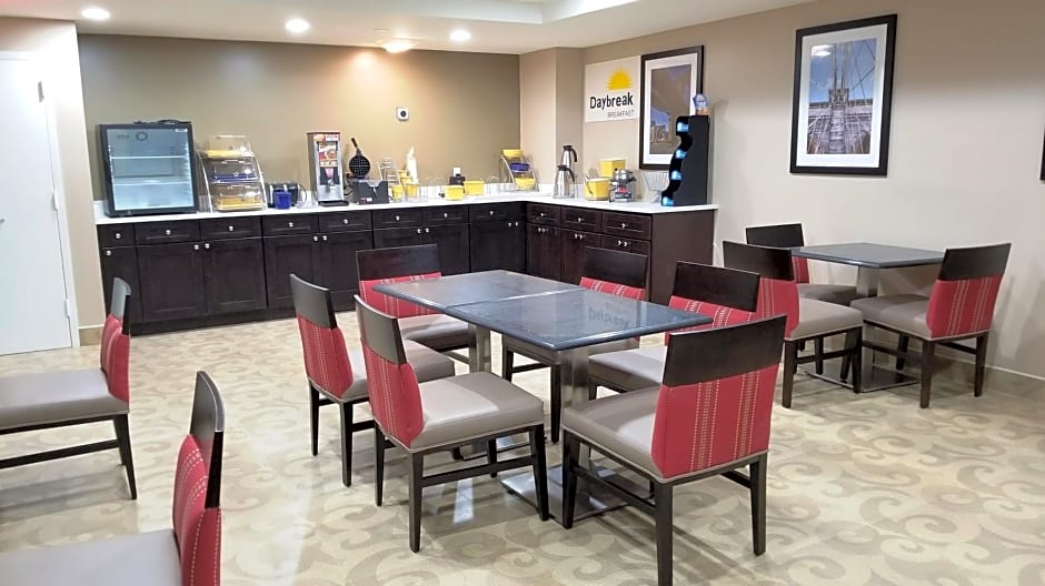 Days Inn by Wyndham Brooklyn Marine Park