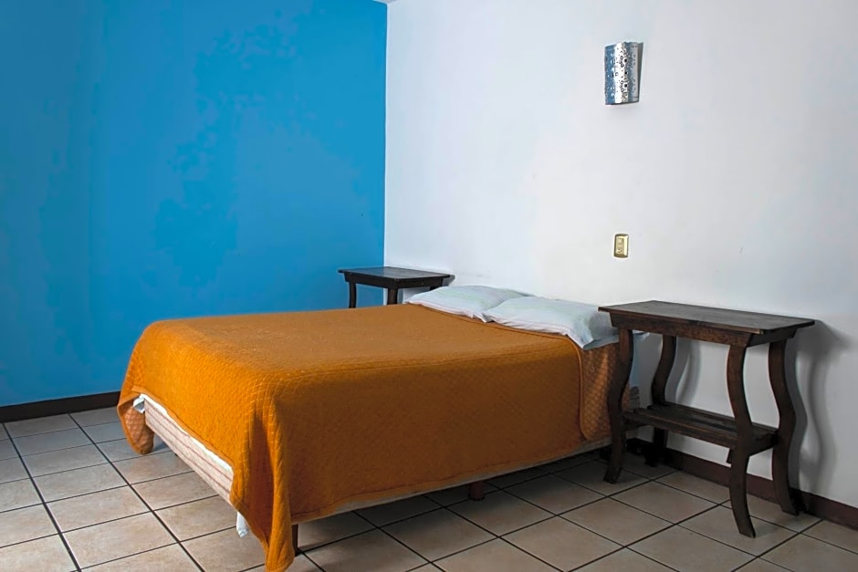 HOTEL NIUT-JA