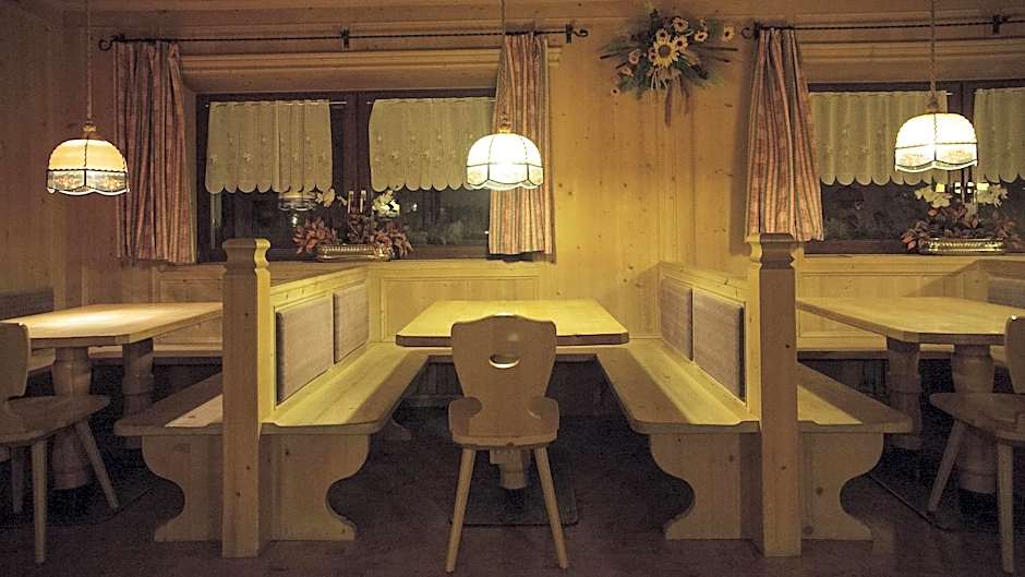 Hotel Casa Alpina - Alpin Haus