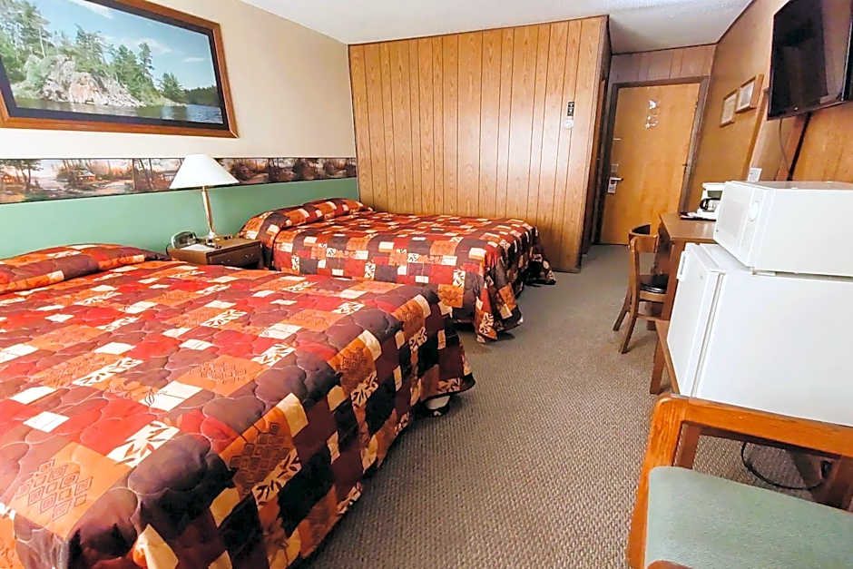 Love Hotels Voyageur by OYO at International Falls MN