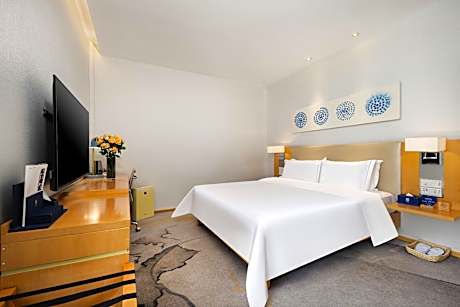 Huazhu - Superior BedRoom