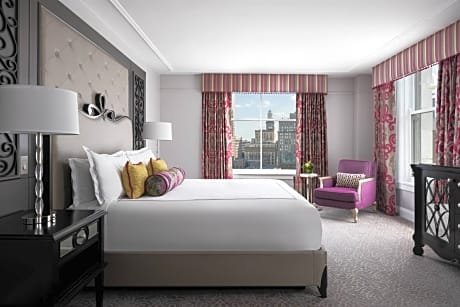 King Room with City View - Hearing Accessible