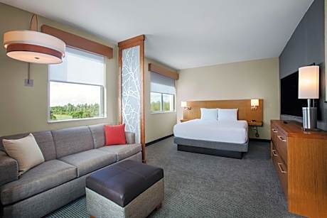 King Room with Sofa Bed, Tub and View - Disability Access