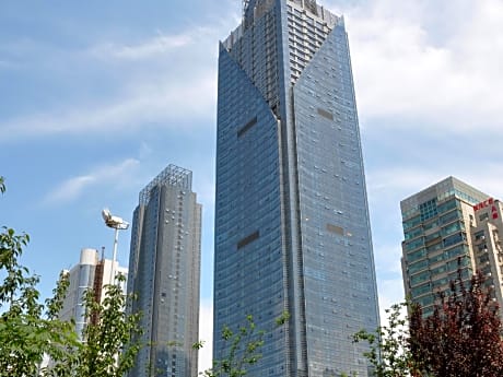 Qingdao Grand New Century Hotel