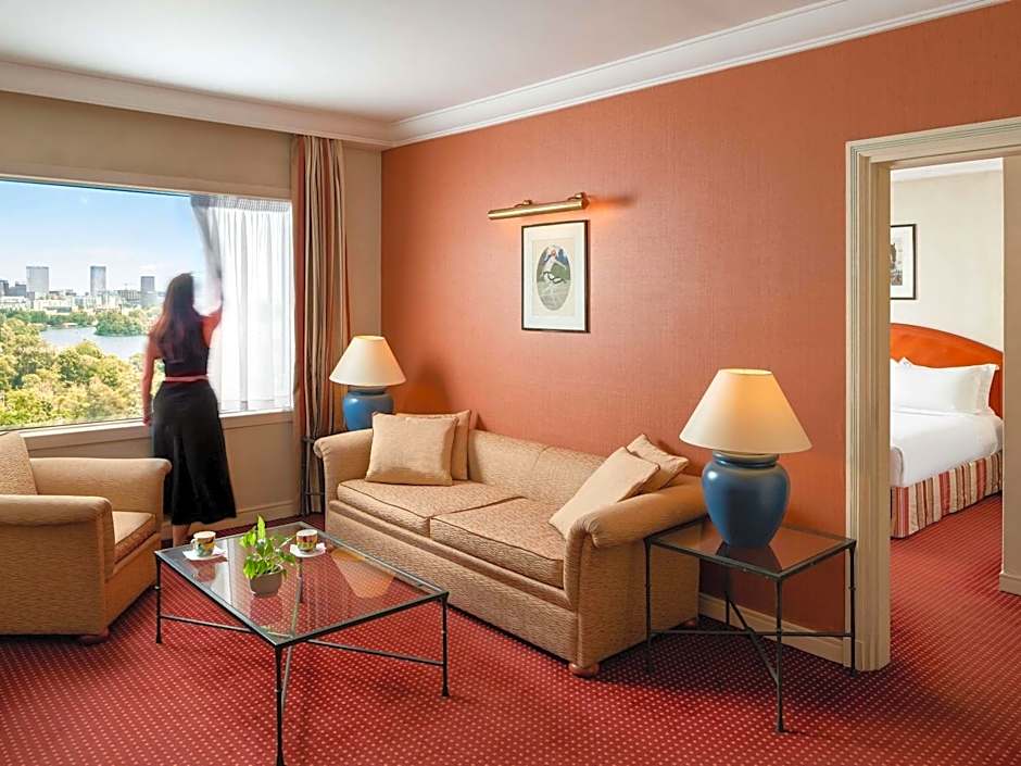 Hotel Pullman Bucharest - World Trade Center