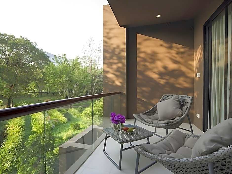 Siamdasada Khaoyai