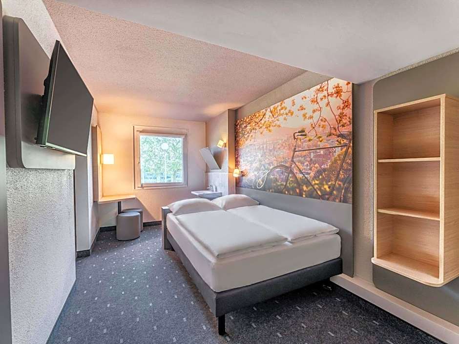 B&B HOTEL Freiburg-West