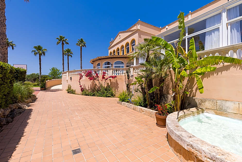 Hotel Arenas de Son Bou