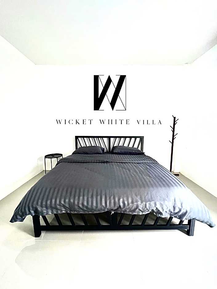 WICKET WHITE VILLA
