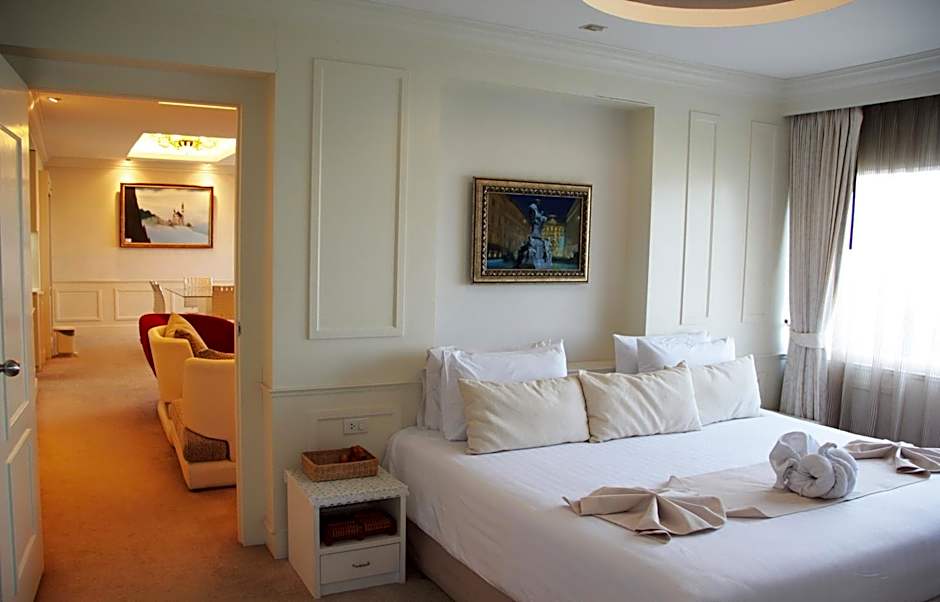 V Verve Service Apartment Hotel