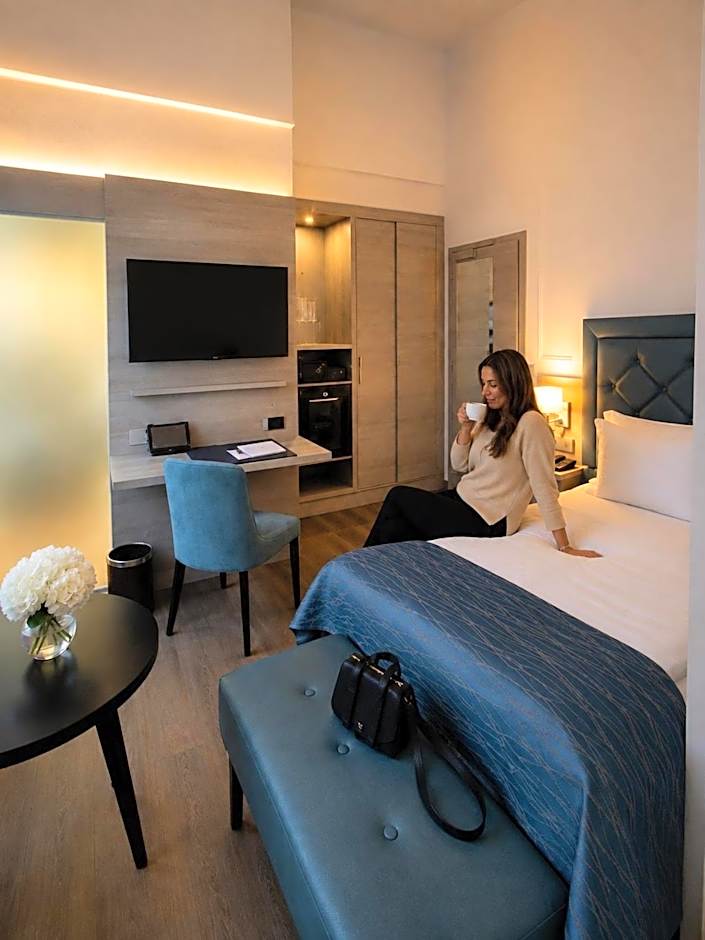 Photo 1 of 1 of Single Room