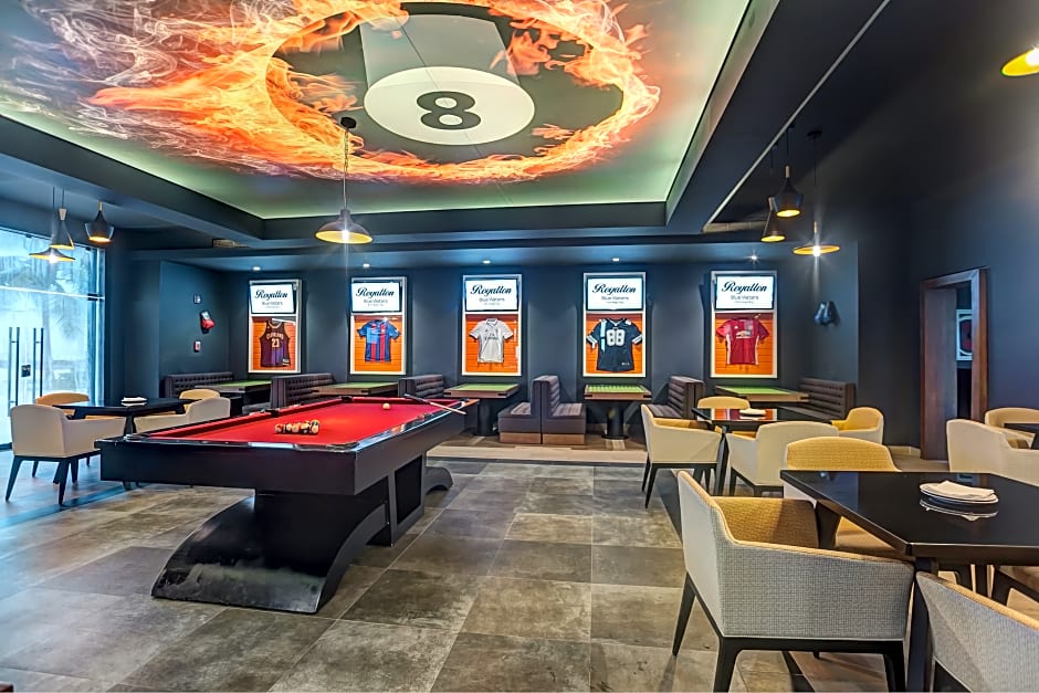 Royalton Blue Waters Autograph All-Inclusive Resor