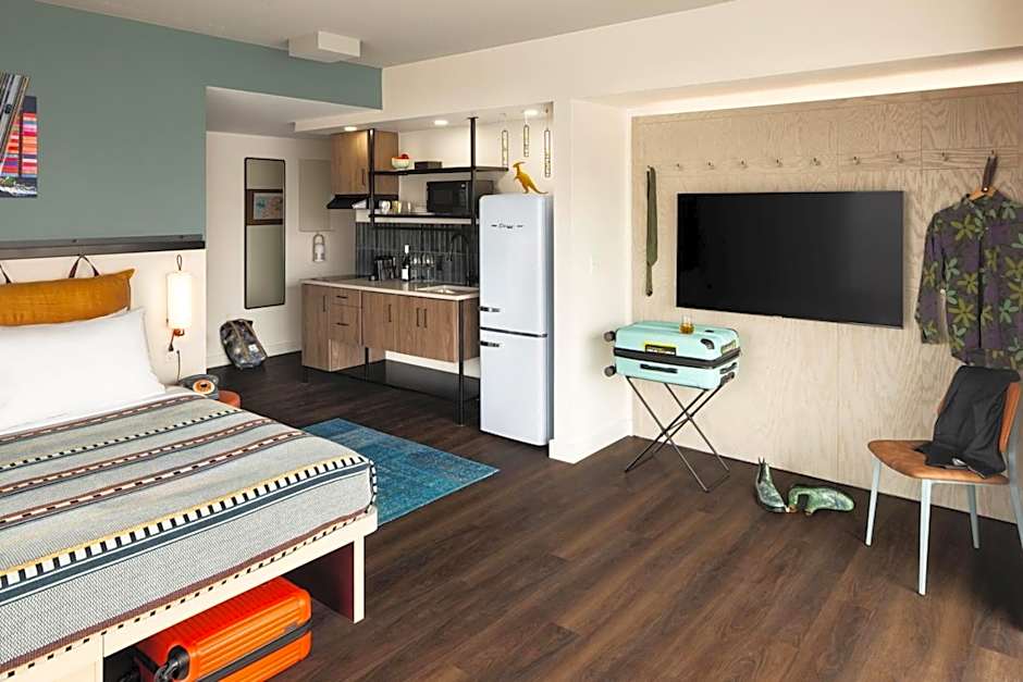 Moxy Halifax Downtown