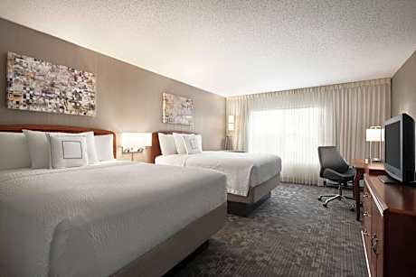 Room, 2 Queen Beds