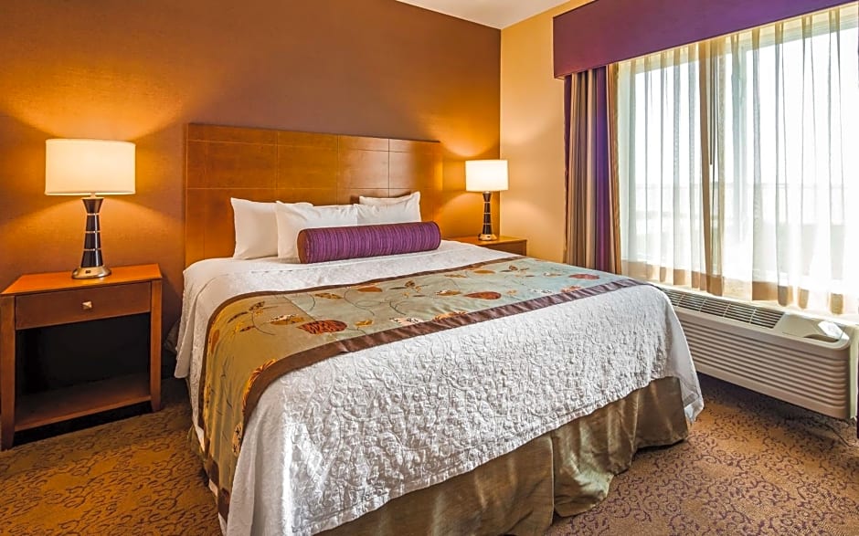 Best Western Plus Carousel Inn & Suites Burlington