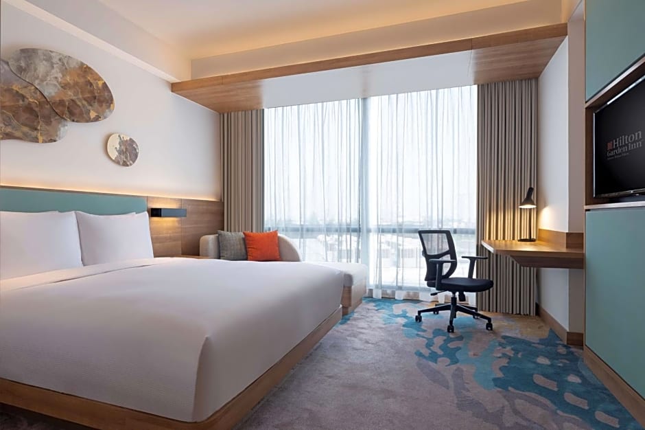 Hilton Garden Inn Jakarta Taman Palem