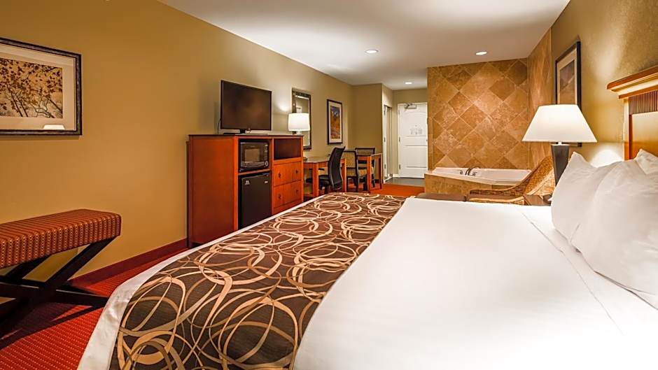 Best Western Plus Canyon Pines