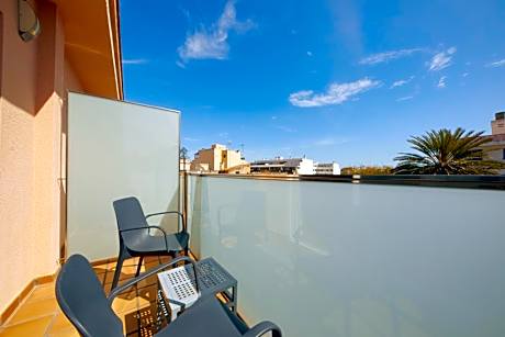 Triple Room with Balcony