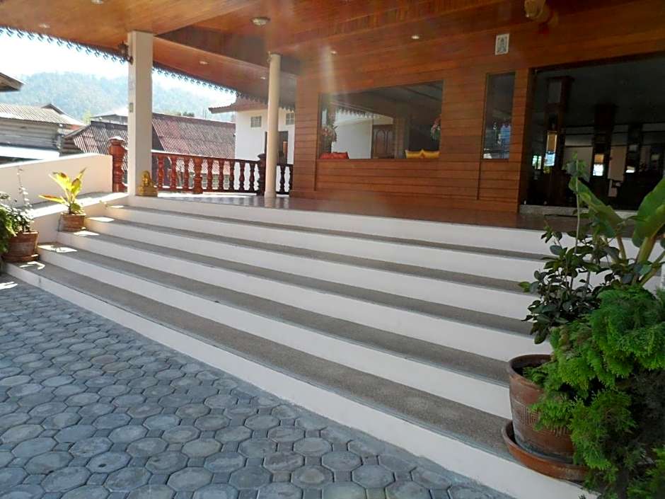 Baan Rom Mai