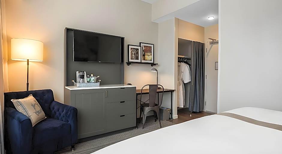 enVision Hotel Boston-Everett