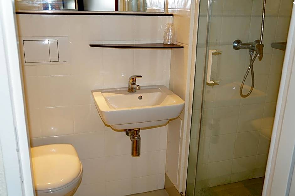 Premiere Classe Sens Nord- Saint ClÃ©ment