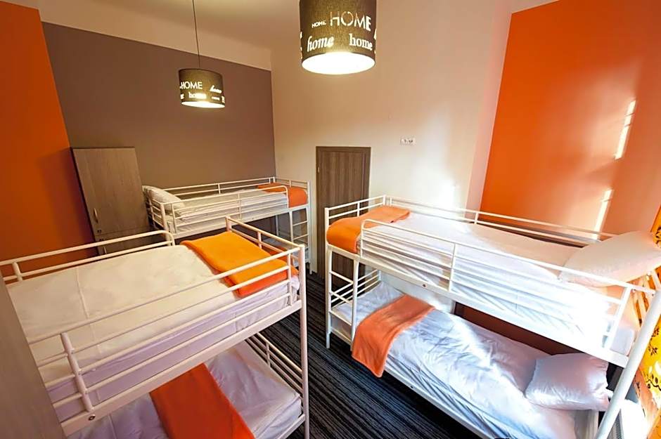Planet Hostel
