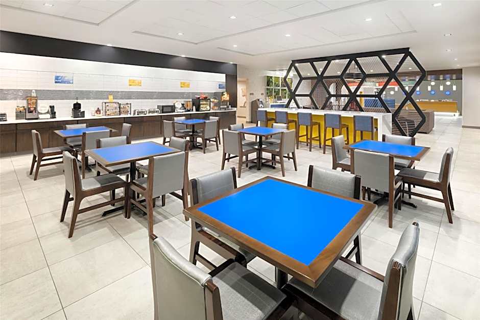 Glo Best Western Tulsa-Catoosa East Route 66