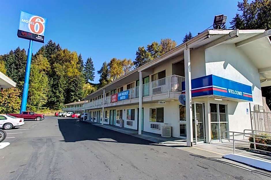 Motel 6-Kelso, WA - Mt. St. Helens