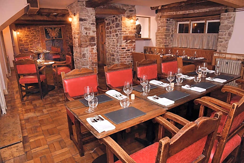 The Wallace Steakhouse with Rooms