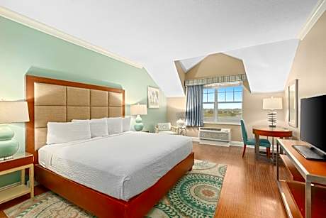 King Room with Lake View