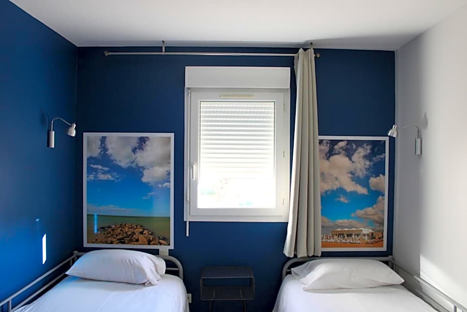 Hotel Grand Cap Rooftop Pool