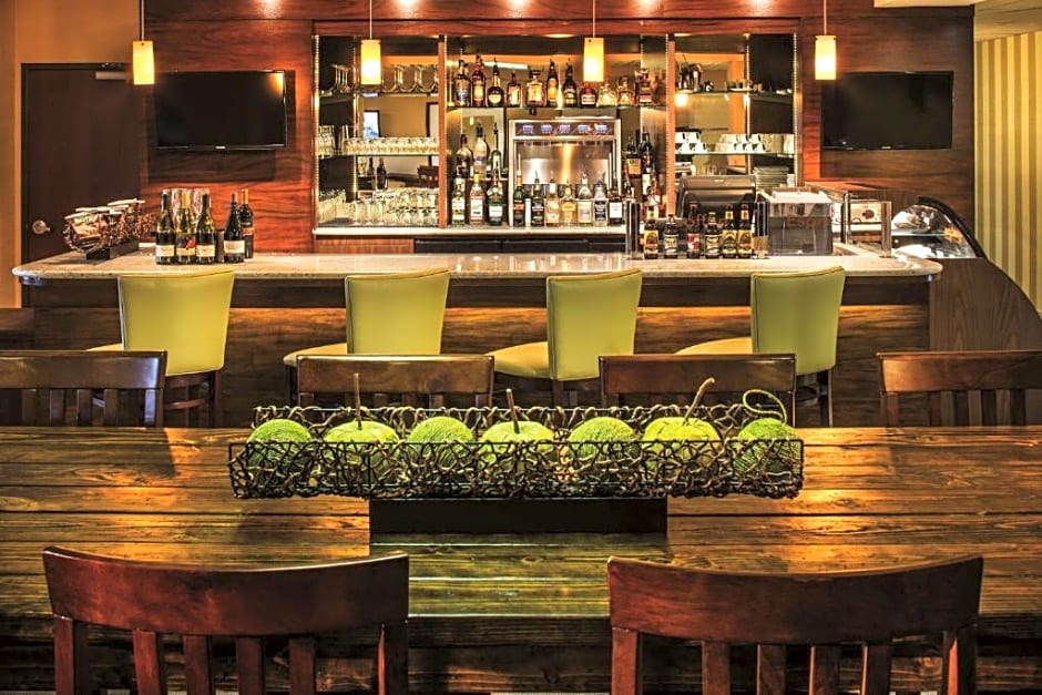 DoubleTree By Hilton North Salem