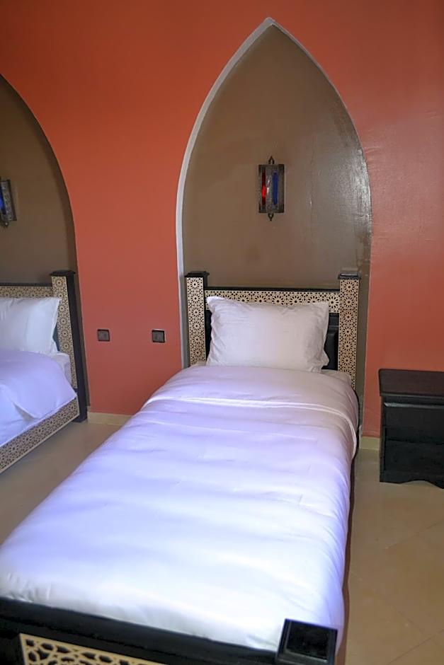 Inyan Dakhla Hotel