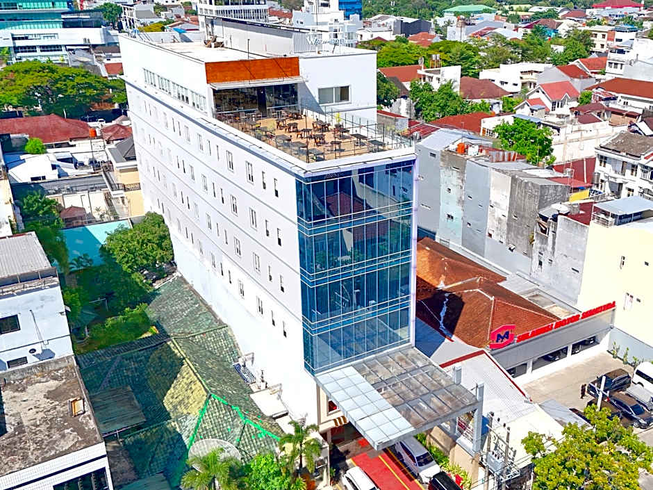 WThree Premier Hotel