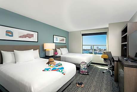Den Guest Room with Two Queen Beds and Bay View