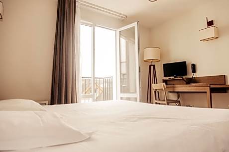 Terres de France - Appart'Hotel Quimper Bretagne