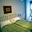 Hotel Tres Carabelas